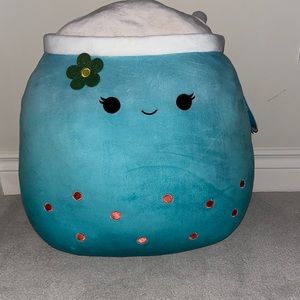 NWT JAKARRIA SQUISHMELLOW